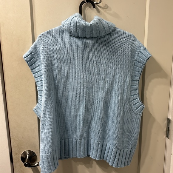 H&M light blue knit turtleneck vest 🩵 - Picture 3 of 3